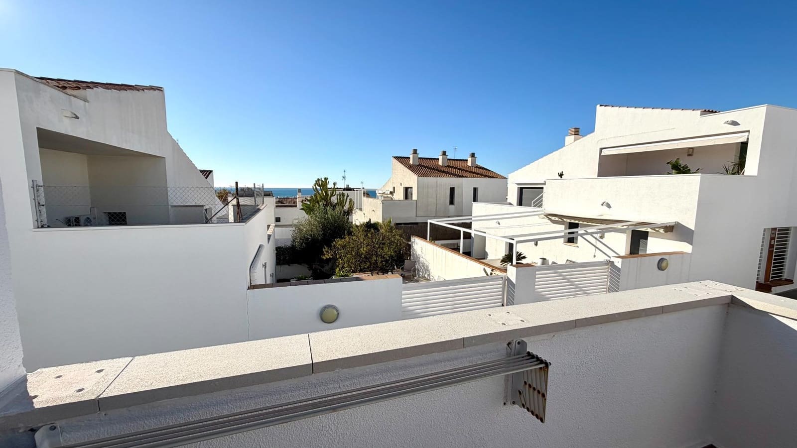 3 soveværelse Villa til salg i Calafell med swimmingpool garage - € 399.000 (Ref: 9440053)
