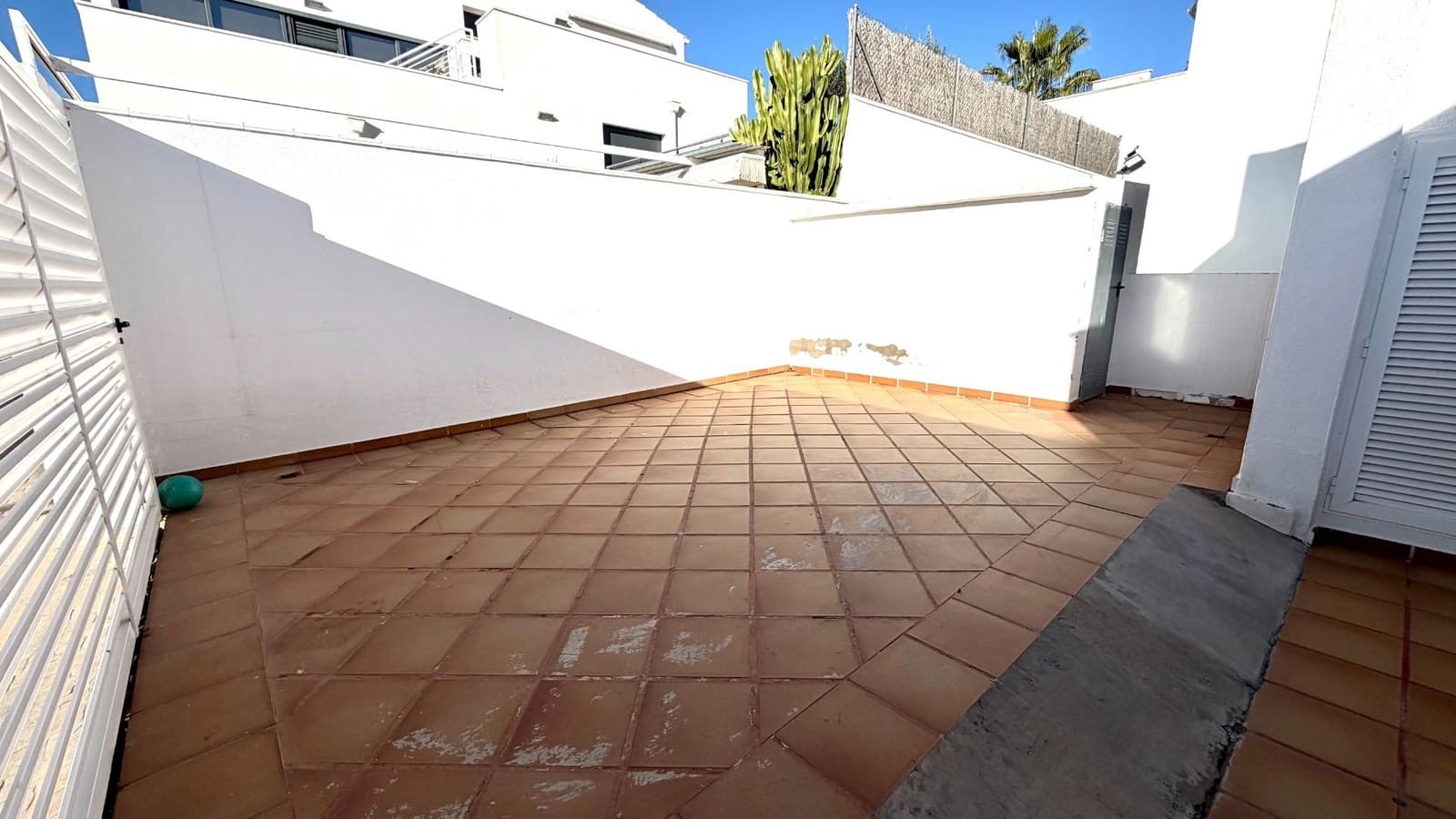 3 soveværelse Villa til salg i Calafell med swimmingpool garage - € 399.000 (Ref: 9440053)