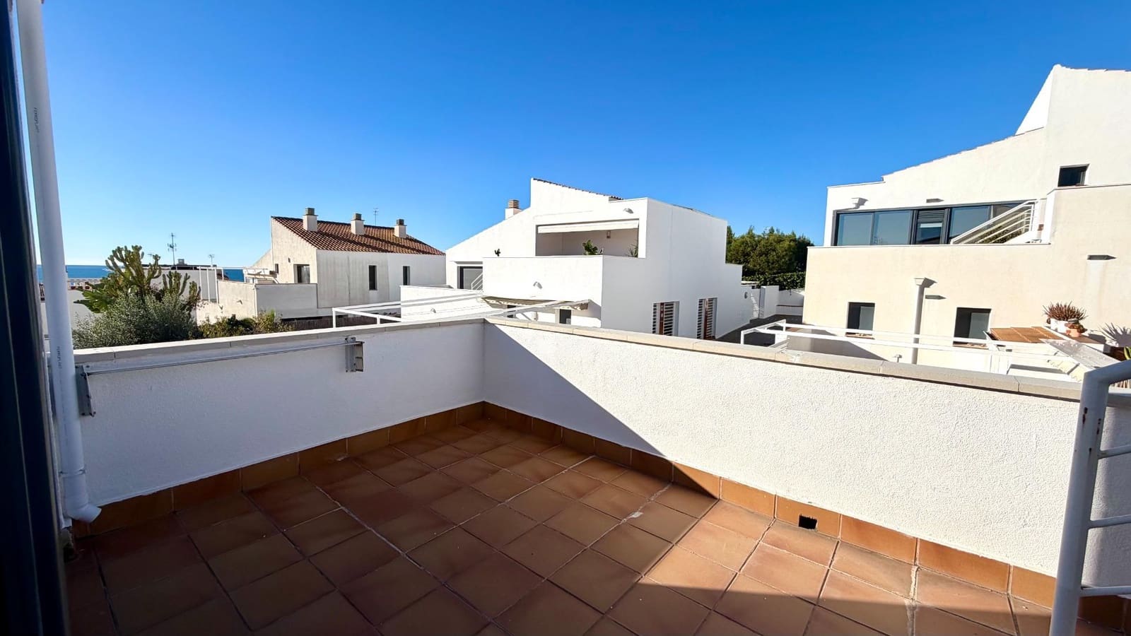 3 soveværelse Villa til salg i Calafell med swimmingpool garage - € 399.000 (Ref: 9440053)