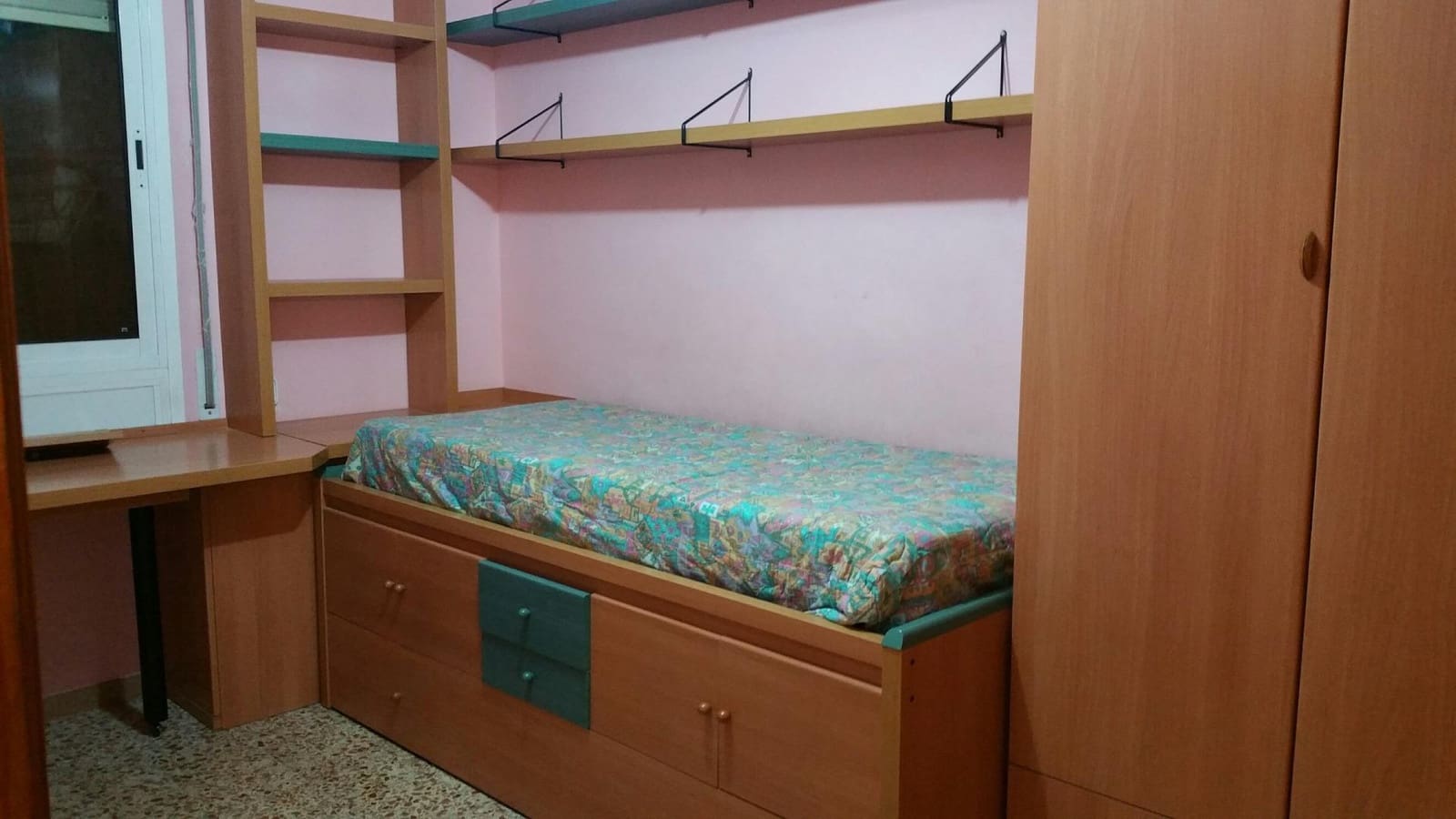 4 Zimmer Wohnung zu vermieten in Tarragona Stadt mit Garage - 998 € (Ref: 9446284)