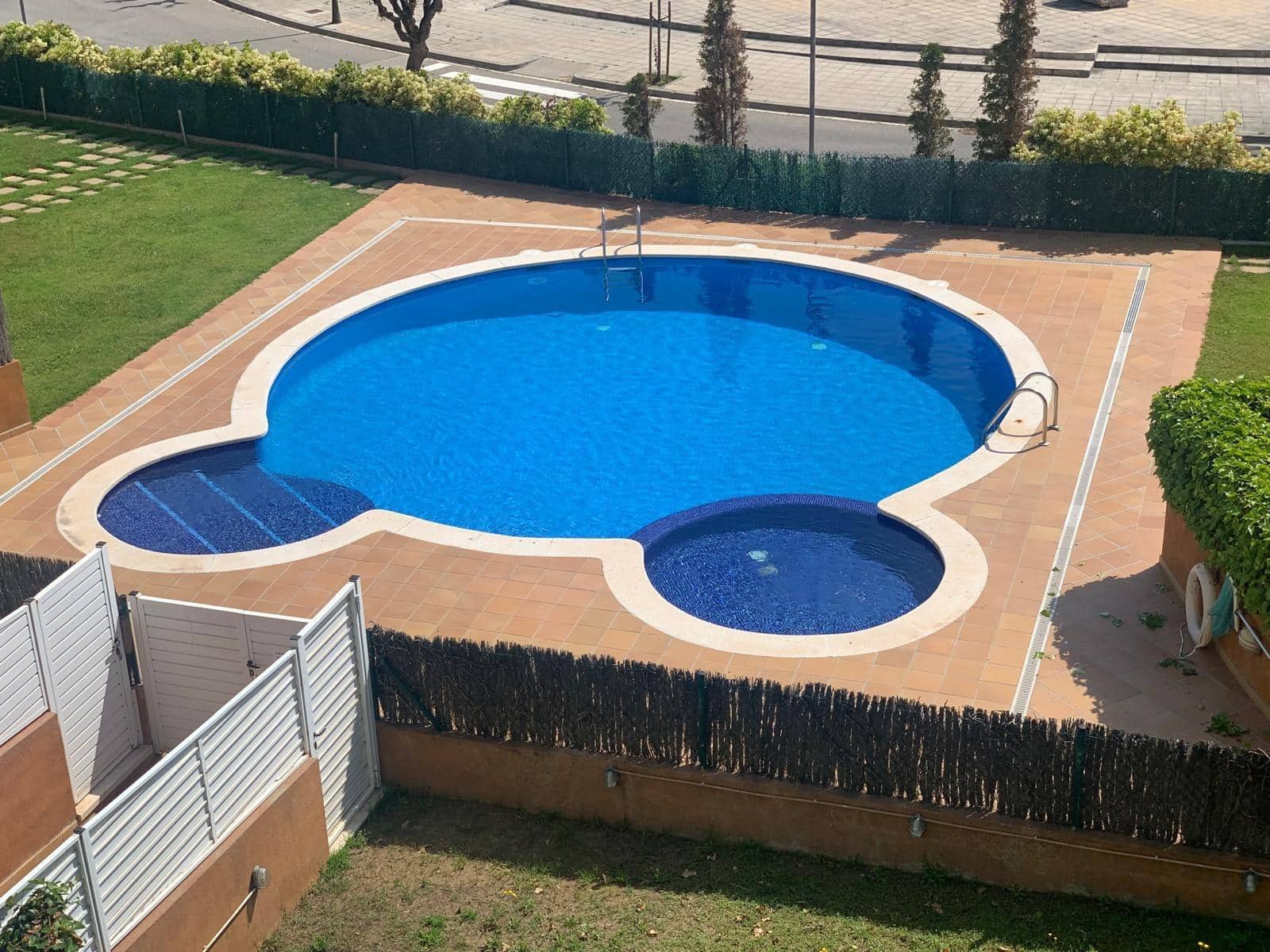 3 bedroom Flat for sale in Roda de Bara with pool garage - € 225,000 (Ref: 9450223)