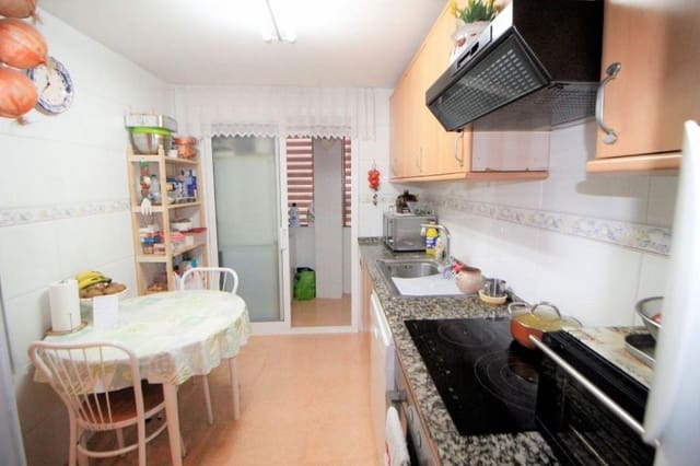 3 sovrum Lägenhet till salu i Torredembarra - 195 000 € (Ref: 9452080)