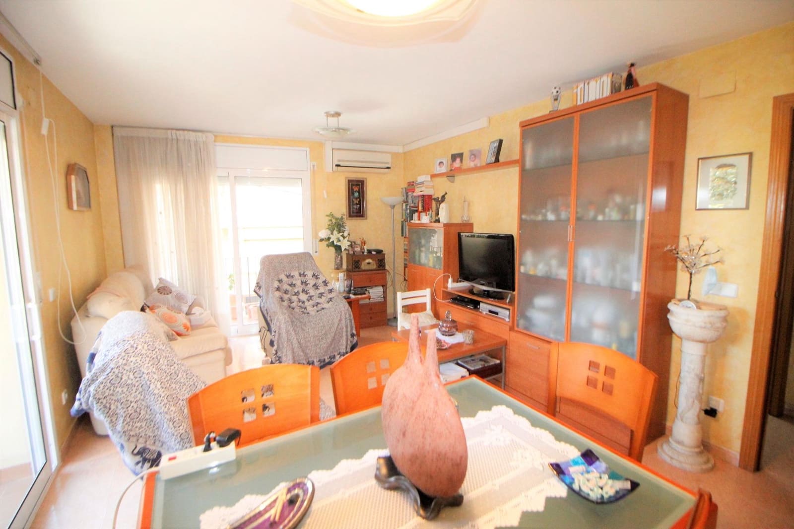 3 slaapkamer Flat te koop in Torredembarra - € 195.000 (Ref: 9452080)