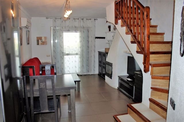 3 quarto Moradia para venda em Torredembarra com piscina garagem - 250 000 € (Ref: 9452774)