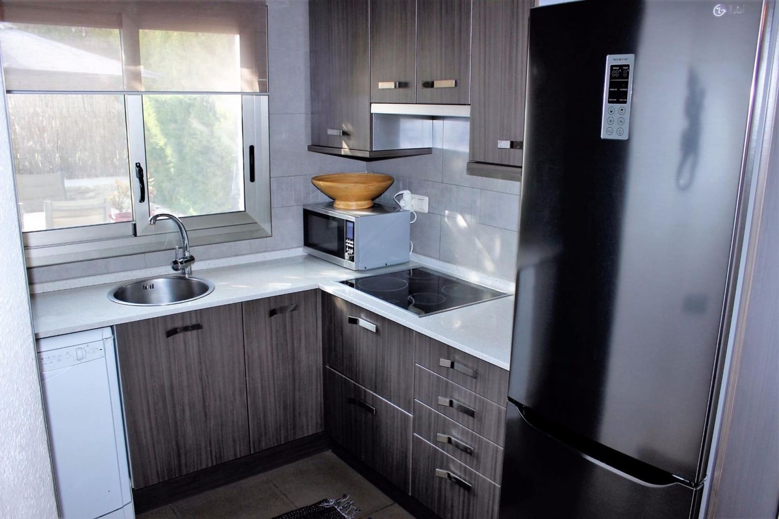 3 bedroom Villa for sale in Torredembarra with pool garage - € 250,000 (Ref: 9452774)