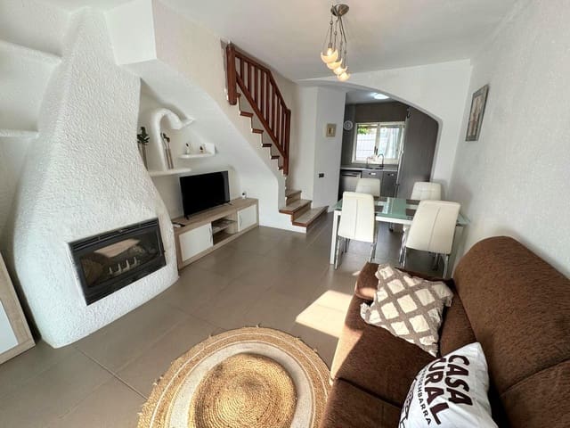 3 makuuhuone Rivitalo myytävänä paikassa Torredembarra mukana uima-altaan 
autotalli - 250 000 € (Ref: 9452774)