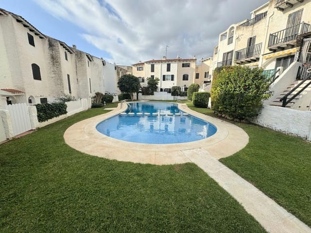 3 makuuhuone Rivitalo myytävänä paikassa Torredembarra mukana uima-altaan 
autotalli - 250 000 € (Ref: 9452774)