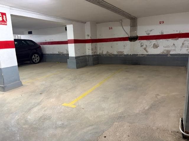 Garage à vendre à Cubelles - 13 000 € (Ref: 9456196)