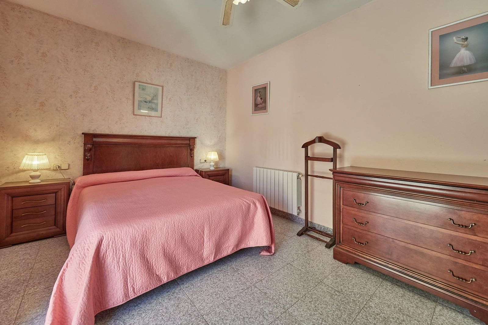 4 sovrum Villa till salu i El Vendrell med pool garage - 450 000 € (Ref: 9462030)