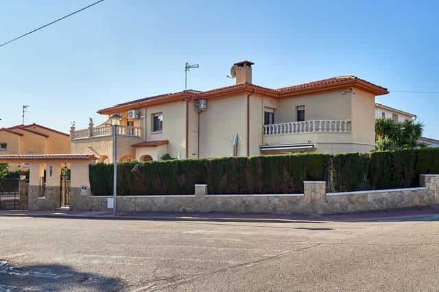 4 sovrum Villa till salu i El Vendrell med pool garage - 450 000 € (Ref: 9462030)