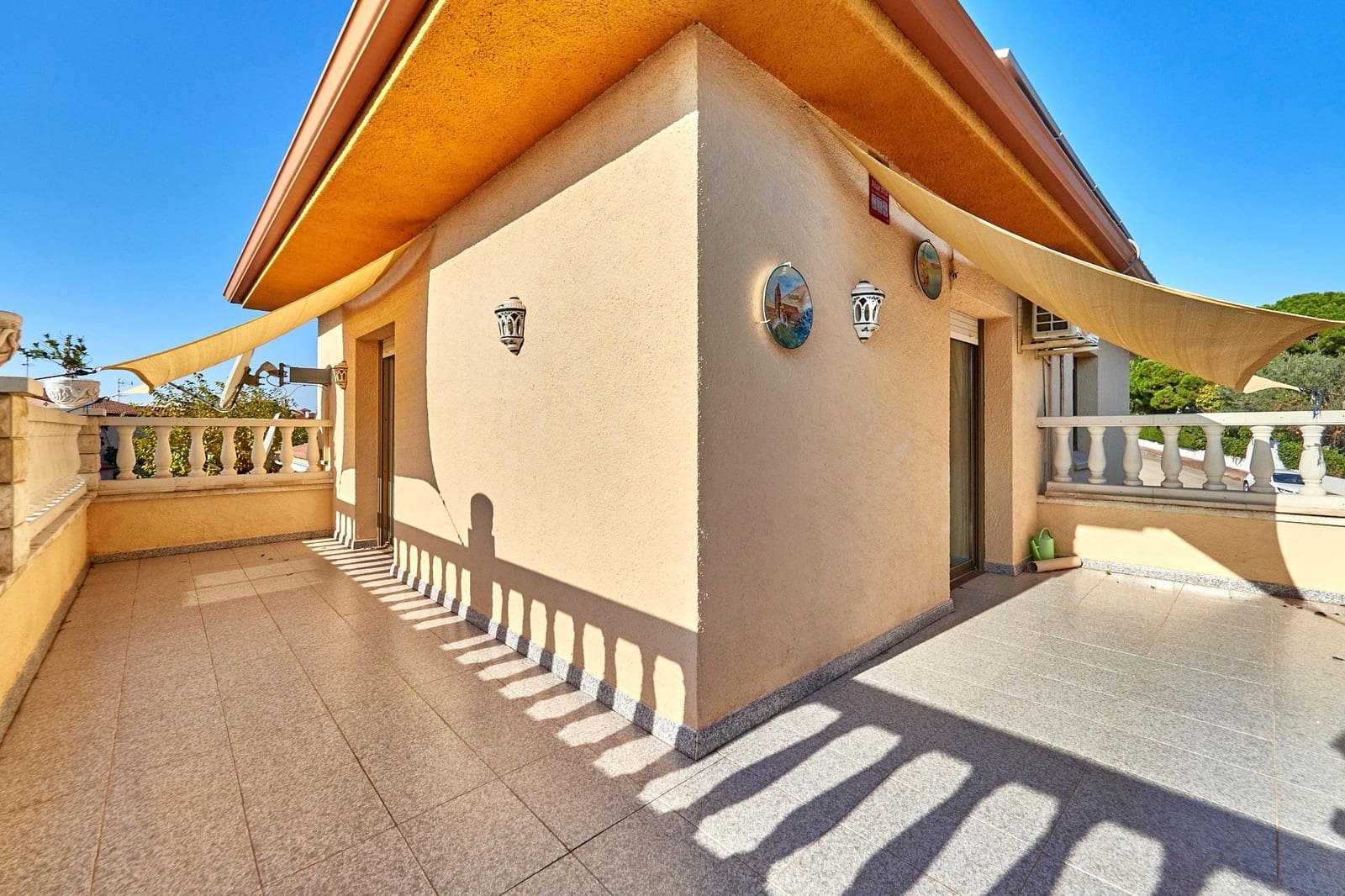 4 sovrum Villa till salu i El Vendrell med pool garage - 450 000 € (Ref: 9462030)