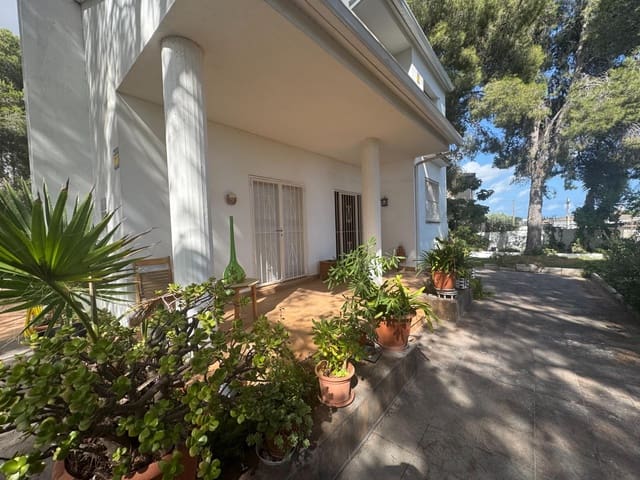 4 sypialnia Willa na sprzedaż w El Vendrell z garażem - 320 000 € (Ref: 9462031)