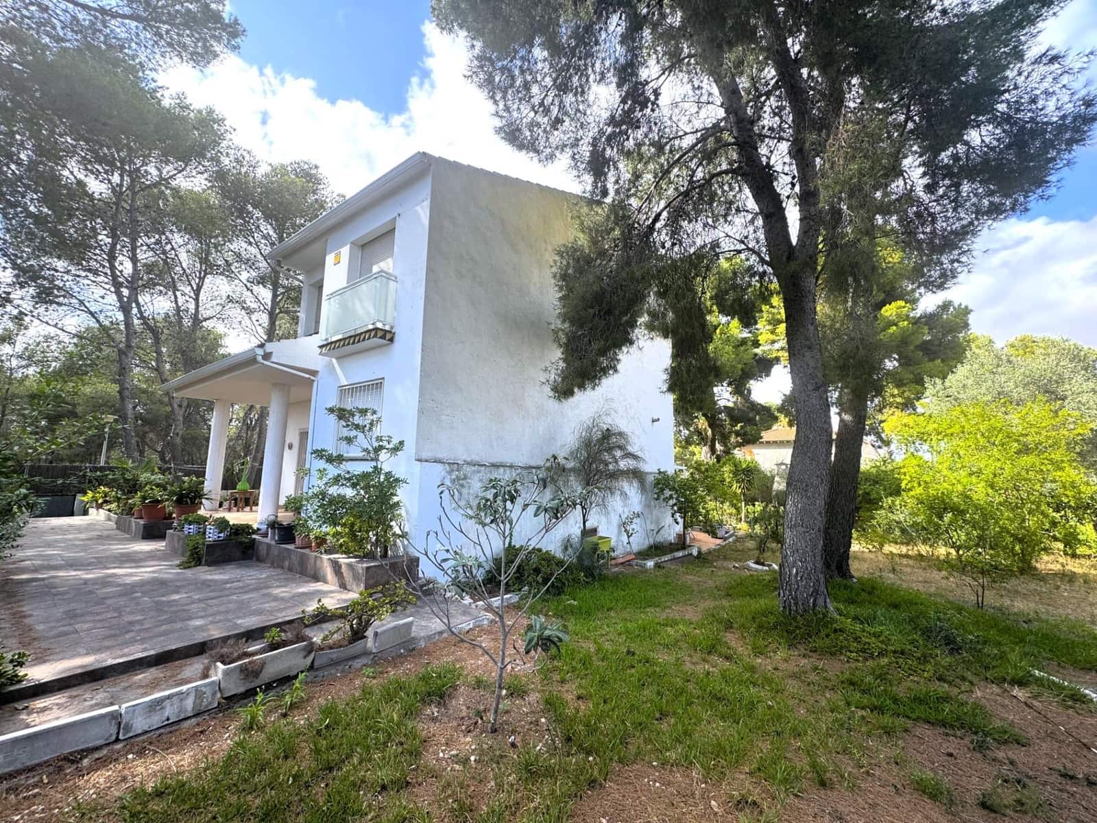 Chalet de 4 habitaciones en El Vendrell en venta con garaje - 320.000 € (Ref: 9462031)