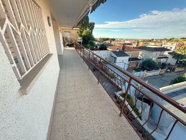 6 Zimmer Villa zu verkaufen in Segur de Calafell, Calafell mit Pool Garage - 335.000 € (Ref: 9462032)