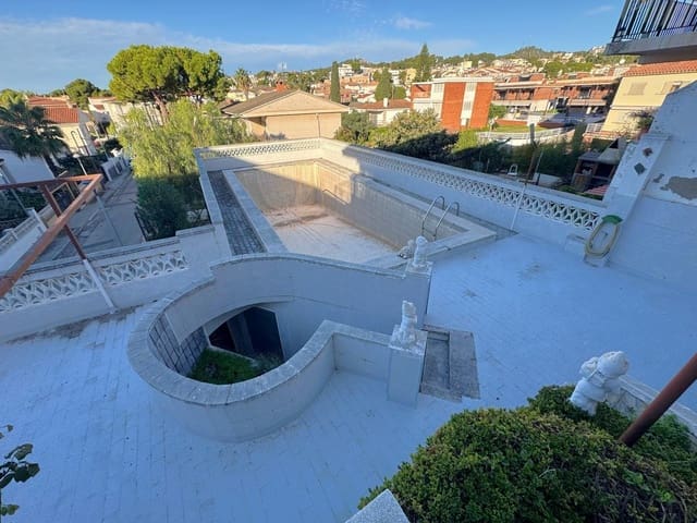 6 Zimmer Villa zu verkaufen in Segur de Calafell, Calafell mit Pool Garage - 335.000 € (Ref: 9462032)