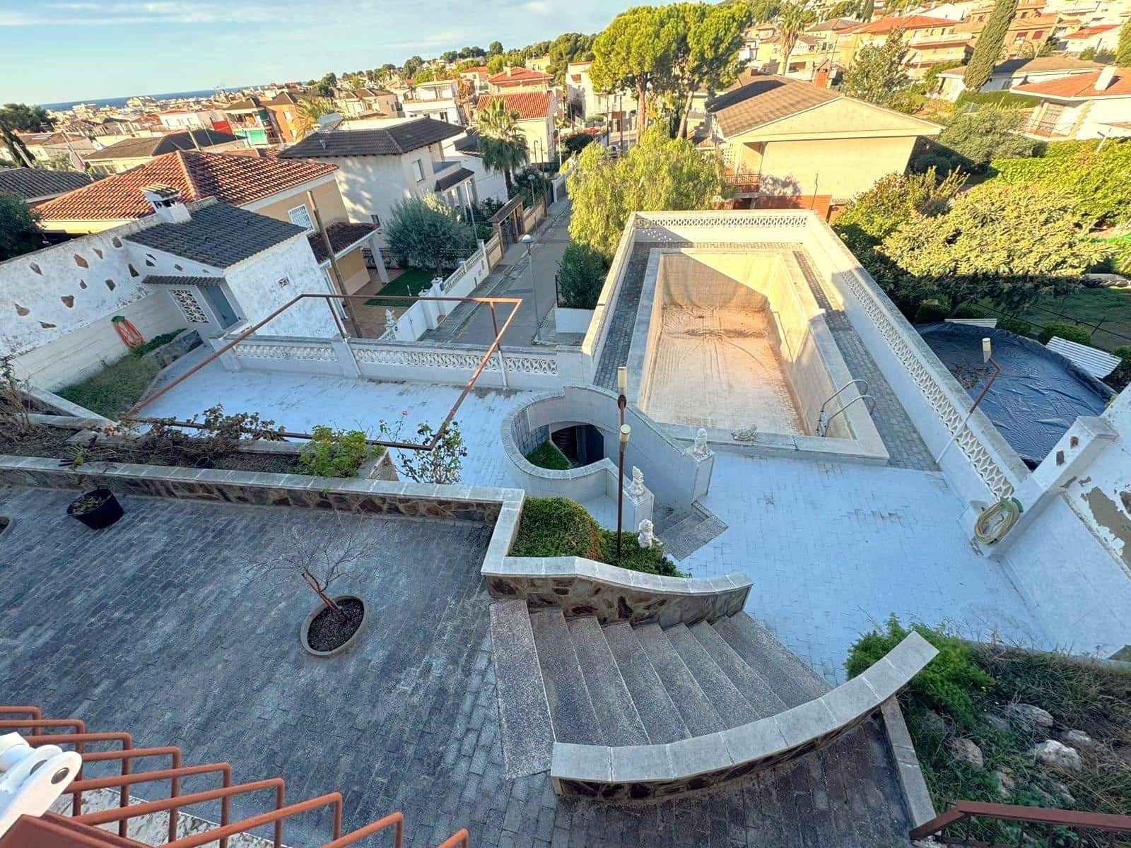 6 Zimmer Villa zu verkaufen in Segur de Calafell mit Pool Garage - 335.000 € (Ref: 9462032)