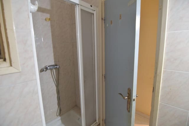 Piso de 3 habitaciones en Calafell en venta - 120.000 € (Ref: 9470362)