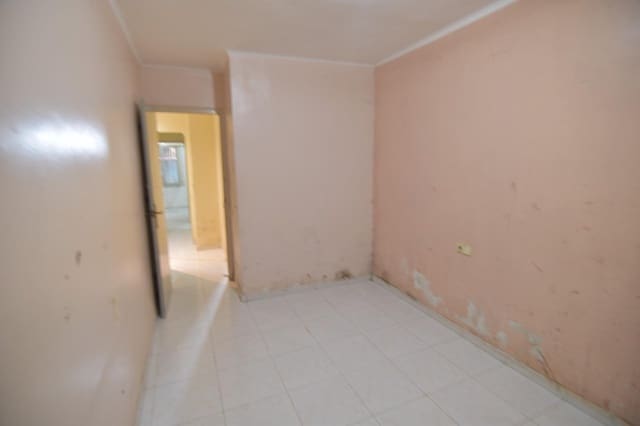 Piso de 3 habitaciones en Calafell en venta - 120.000 € (Ref: 9470362)