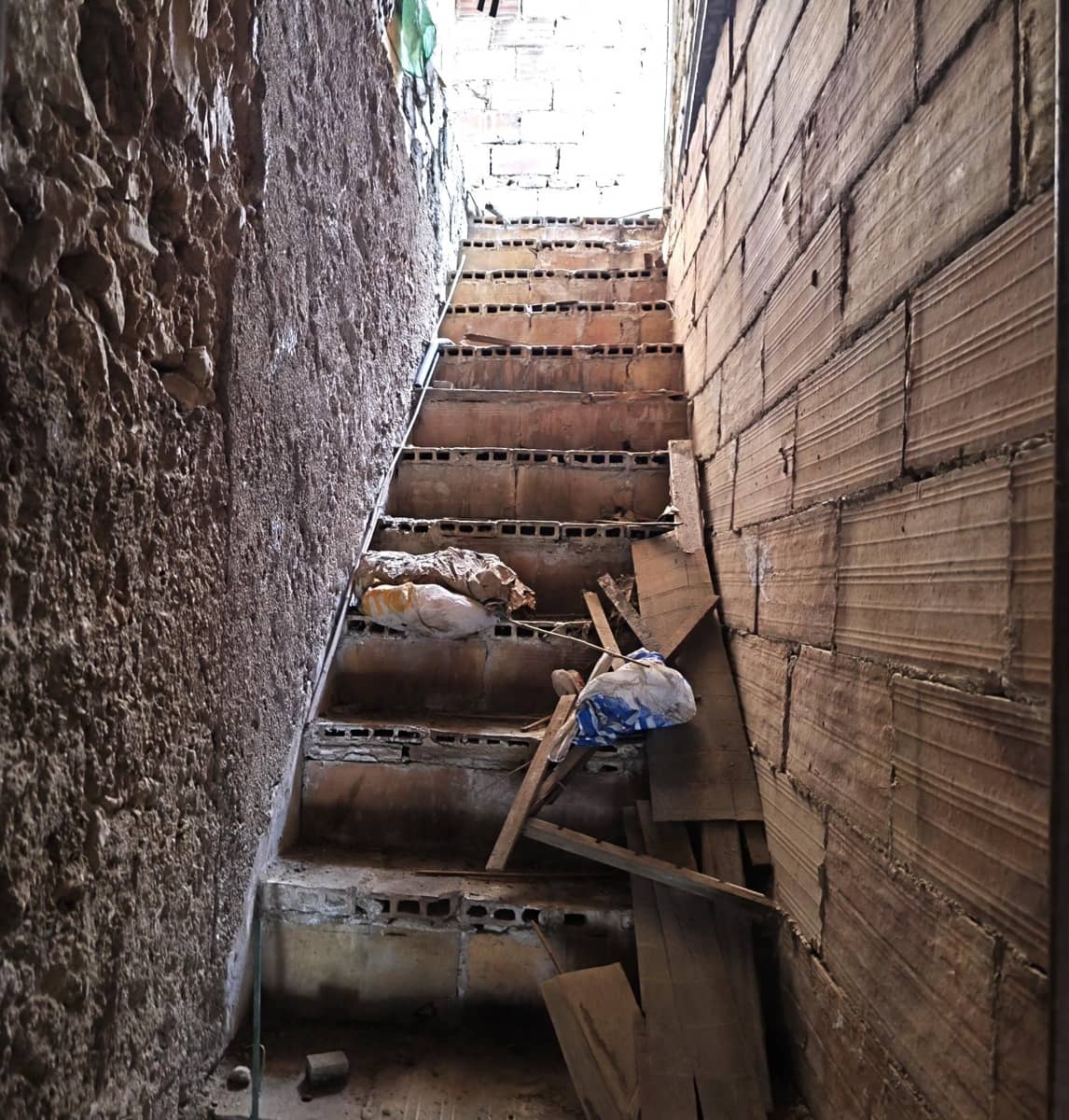 4 bedroom Townhouse for sale in El Vendrell - € 126,000 (Ref: 9470981)