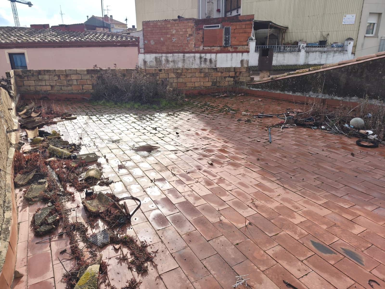 4 bedroom Townhouse for sale in El Vendrell - € 126,000 (Ref: 9470981)