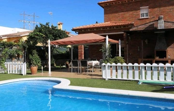 5 sypialnia Willa na sprzedaż w Roda de Bara z basenem garażem - 399 000 € (Ref: 9472941)