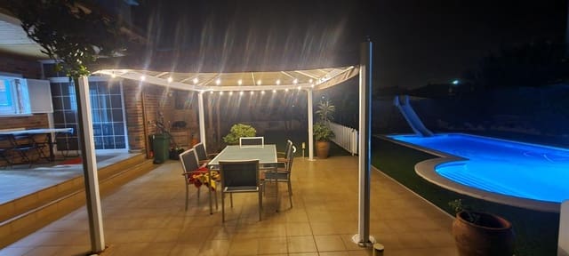 5 sypialnia Willa na sprzedaż w Roda de Barà - 399 000 € (Ref: 9472941)