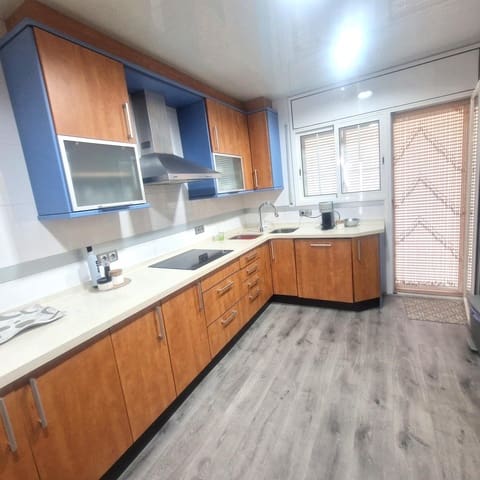 5 sypialnia Willa na sprzedaż w Roda de Barà - 399 000 € (Ref: 9472941)