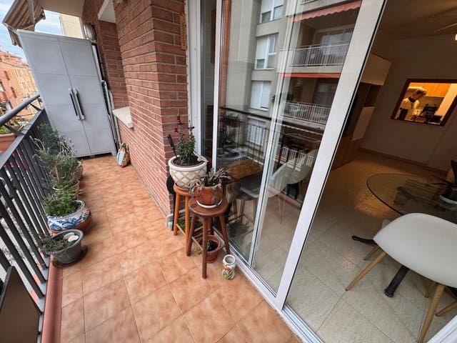 Piso de 1 habitación en Torredembarra en alquiler - 577 € (Ref: 9494554)