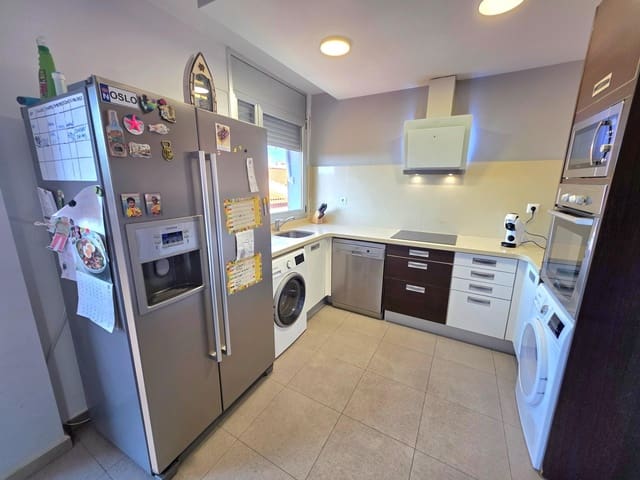 2 soveværelse Penthouse til salg i Els Pallaresos med swimmingpool - € 243.000 (Ref: 9499003)