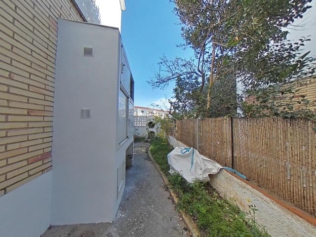 4 soverom Kjedet enebolig til salgs i Coma-Ruga, El Vendrell - € 275 000 (Ref: 9502232)