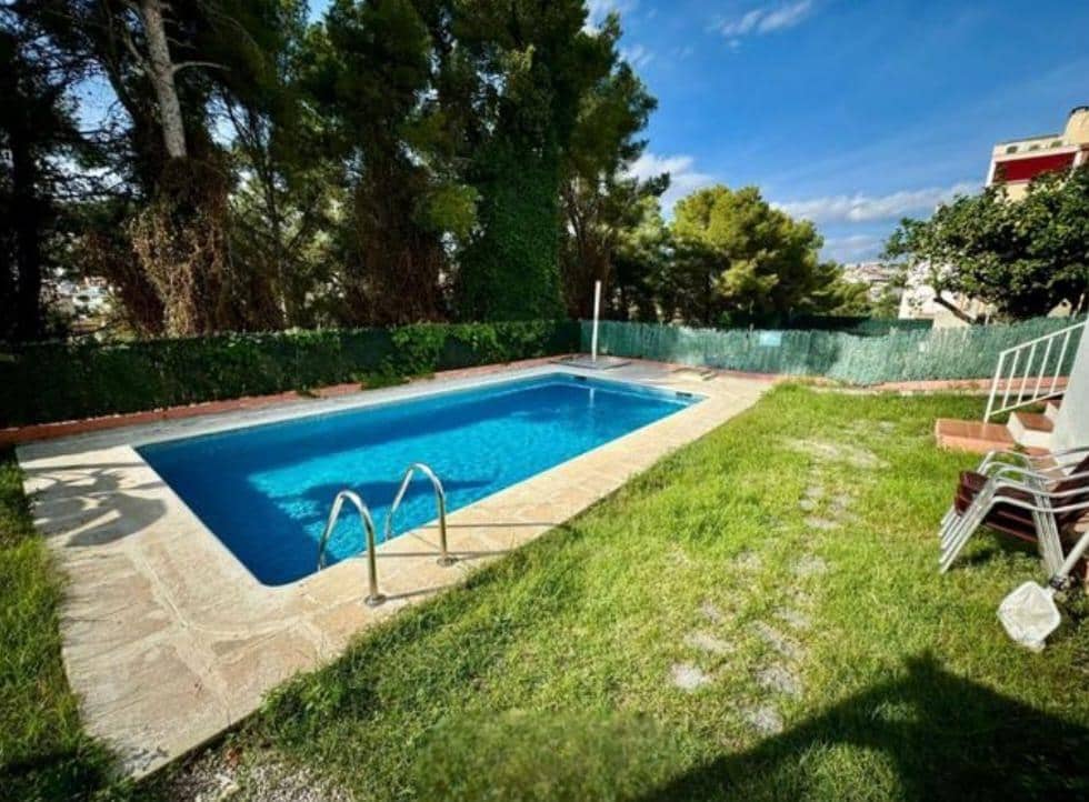 Piso de 3 habitaciones en Segur de Calafell en venta con piscina - 179.000 € (Ref: 9508829)