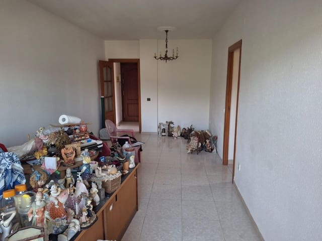 Piso de 3 habitaciones en Segur de Calafell, Calafell en venta con piscina - 179.000 € (Ref: 9508829)