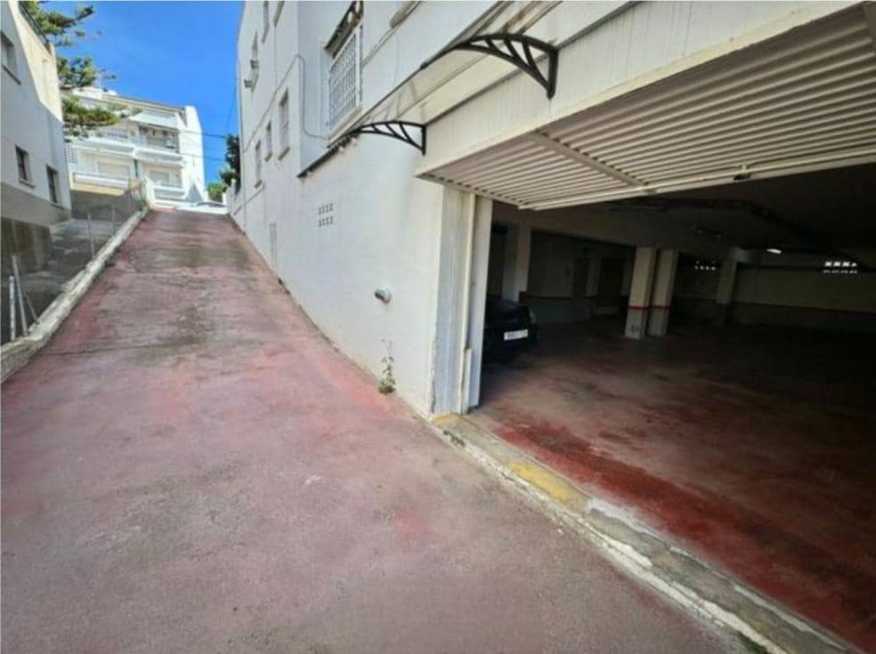 Piso de 3 habitaciones en Segur de Calafell en venta con piscina - 179.000 € (Ref: 9508829)