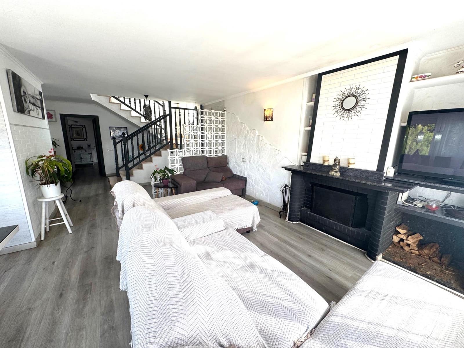 5 slaapkamer Villa te koop in Roda de Bara met zwembad garage - € 630.000 (Ref: 9516058)