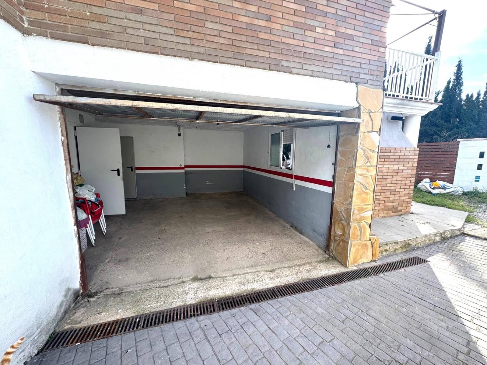 5 slaapkamer Villa te koop in Roda de Bara met zwembad garage - € 630.000 (Ref: 9516058)