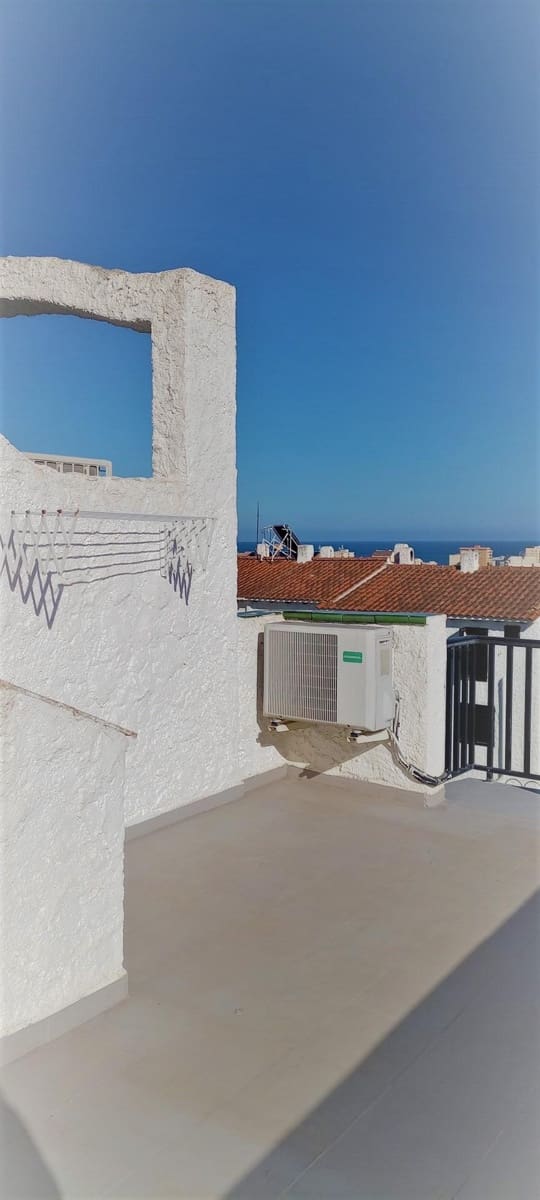 3 sovrum Radhus att hyra i Torredembarra med pool - 892 € (Ref: 9518861)