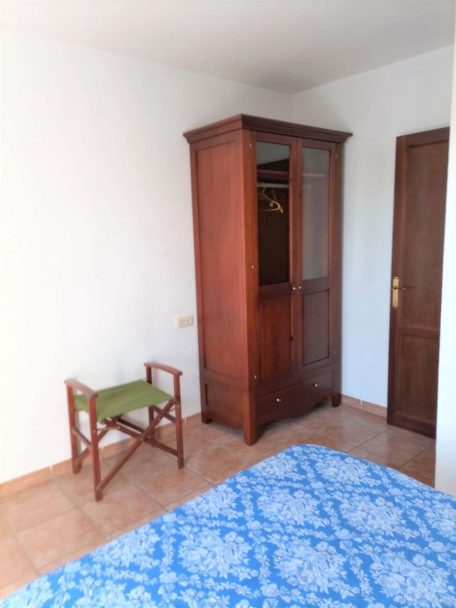 3 sovrum Radhus att hyra i Torredembarra med pool - 892 € (Ref: 9518861)