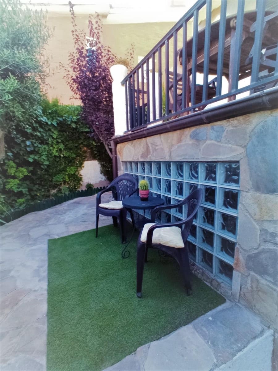 3 sovrum Radhus att hyra i Torredembarra med pool - 892 € (Ref: 9518861)