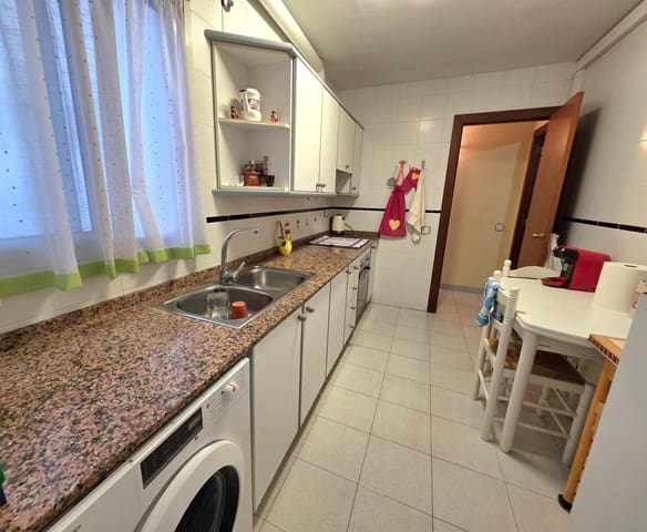 4 chambre Appartement à vendre à Torredembarra - 220 000 € (Ref: 9520826)