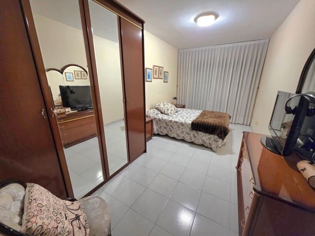 4 chambre Appartement à vendre à Torredembarra - 220 000 € (Ref: 9520826)