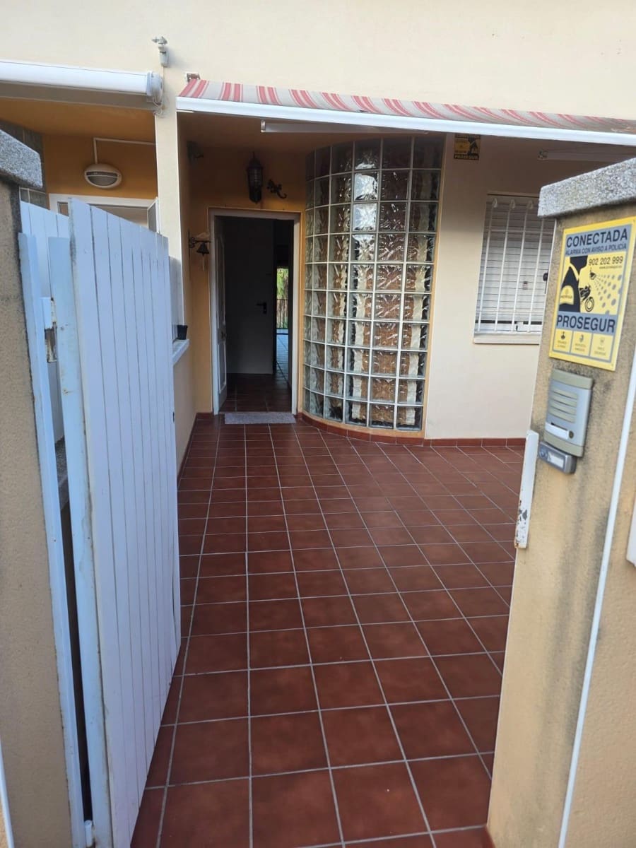 2 quarto Moradia em Banda para venda em La Riera de Gaia com piscina garagem - 285 000 € (Ref: 9520827)