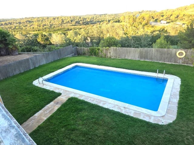 2 quarto Moradia em Banda para venda em La Riera de Gaià com piscina garagem - 285 000 € (Ref: 9520827)