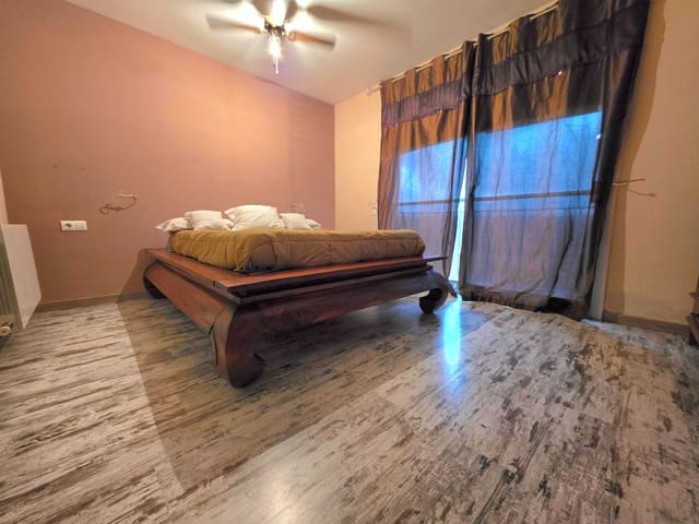 2 quarto Moradia em Banda para venda em La Riera de Gaià com piscina garagem - 285 000 € (Ref: 9520827)