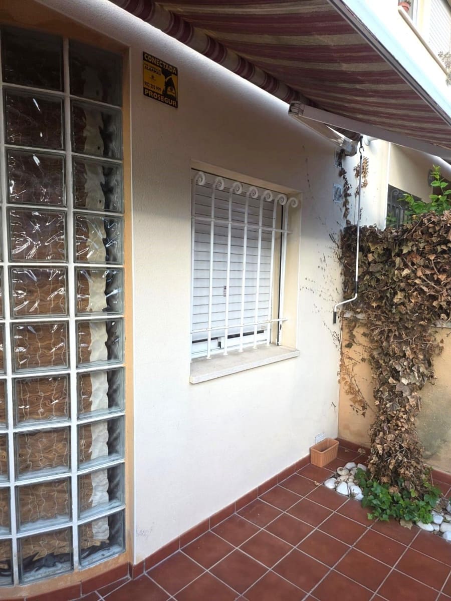 2 bedroom Terraced Villa for sale in La Riera de Gaia with pool garage - € 285,000 (Ref: 9520827)