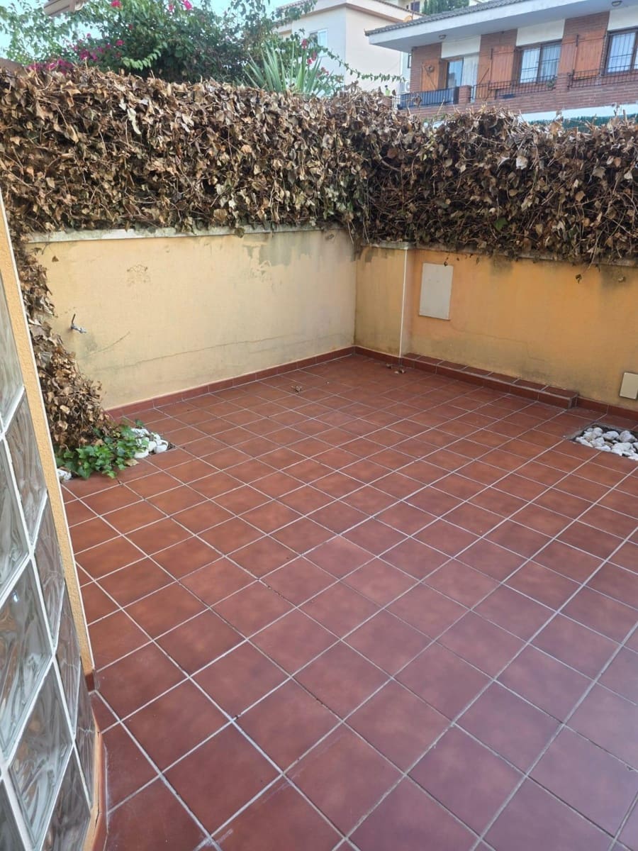 2 bedroom Terraced Villa for sale in La Riera de Gaia with pool garage - € 285,000 (Ref: 9520827)
