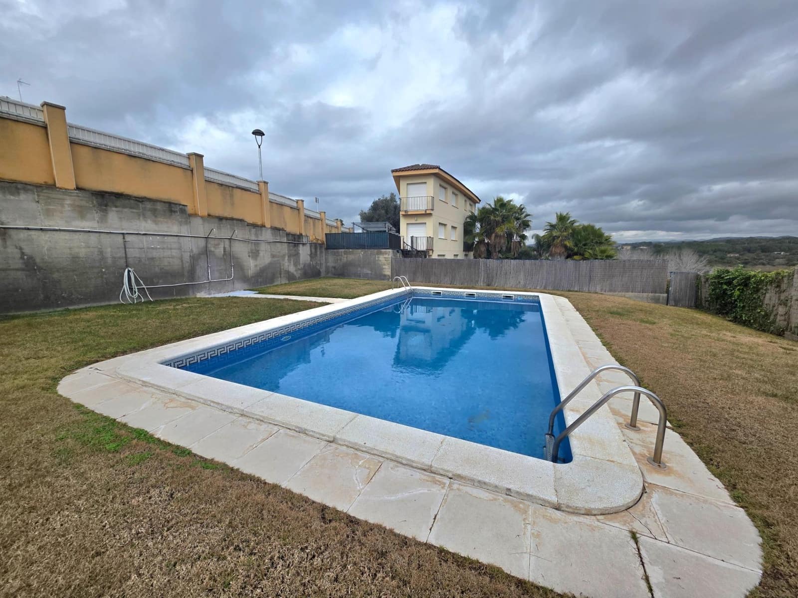 2 bedroom Terraced Villa for sale in La Riera de Gaia with pool garage - € 285,000 (Ref: 9520827)