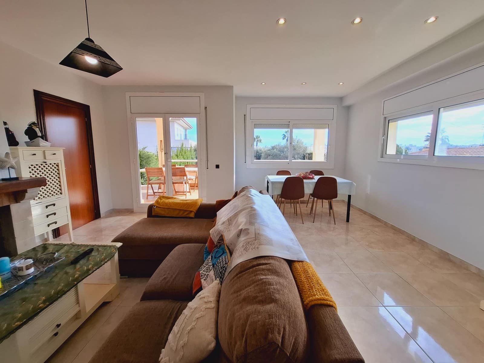 4 sypialnia Dom szeregowy na sprzedaż w Calafell z basenem - 480 000 € (Ref: 9521332)