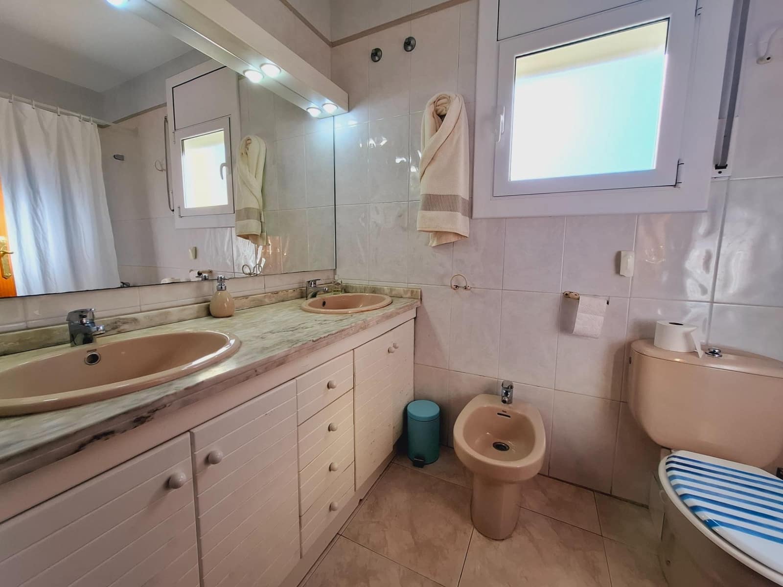 4 sypialnia Dom szeregowy na sprzedaż w Calafell z basenem - 480 000 € (Ref: 9521332)