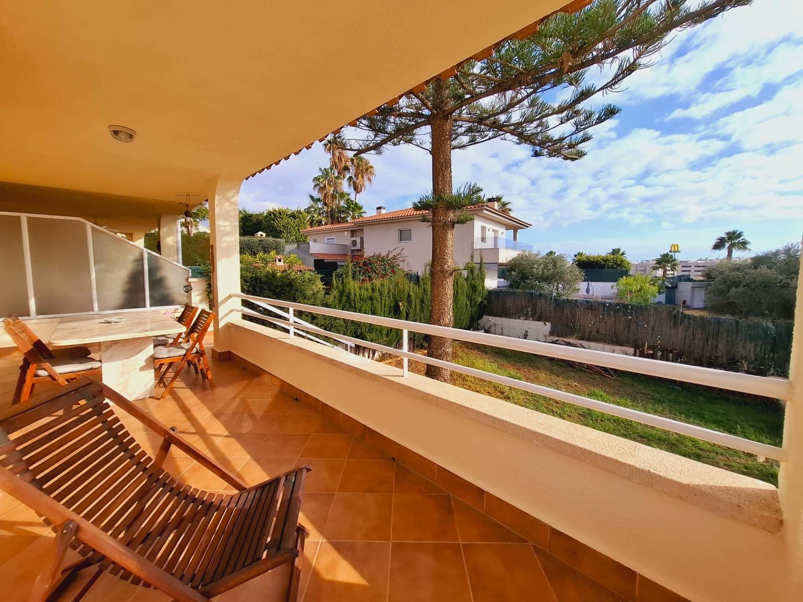 4 sypialnia Dom szeregowy na sprzedaż w Calafell z basenem - 480 000 € (Ref: 9521332)