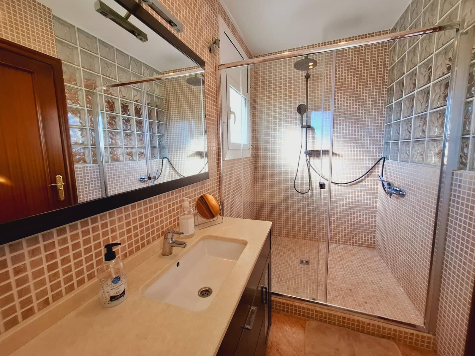 4 sypialnia Dom szeregowy na sprzedaż w Calafell z basenem - 480 000 € (Ref: 9521332)